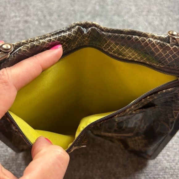 BILLABONG Women’s green snakeskin  wallet clutch - Picture 6 of 11